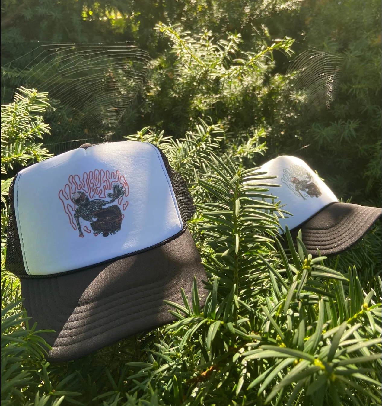 SKELETON TRUCKER HAT